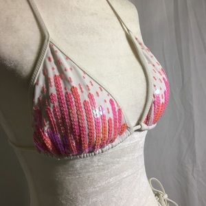 Victoria’s Secret bikini